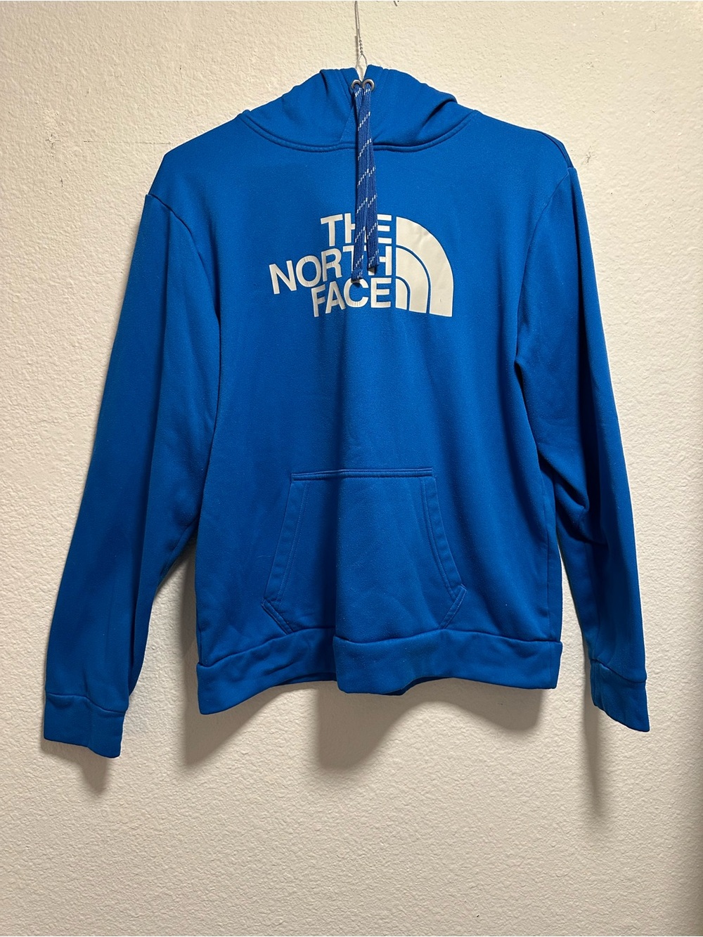 The North Face Men’s Medium Blue Pullover Hoodie Sweatshirt Logo Graphic